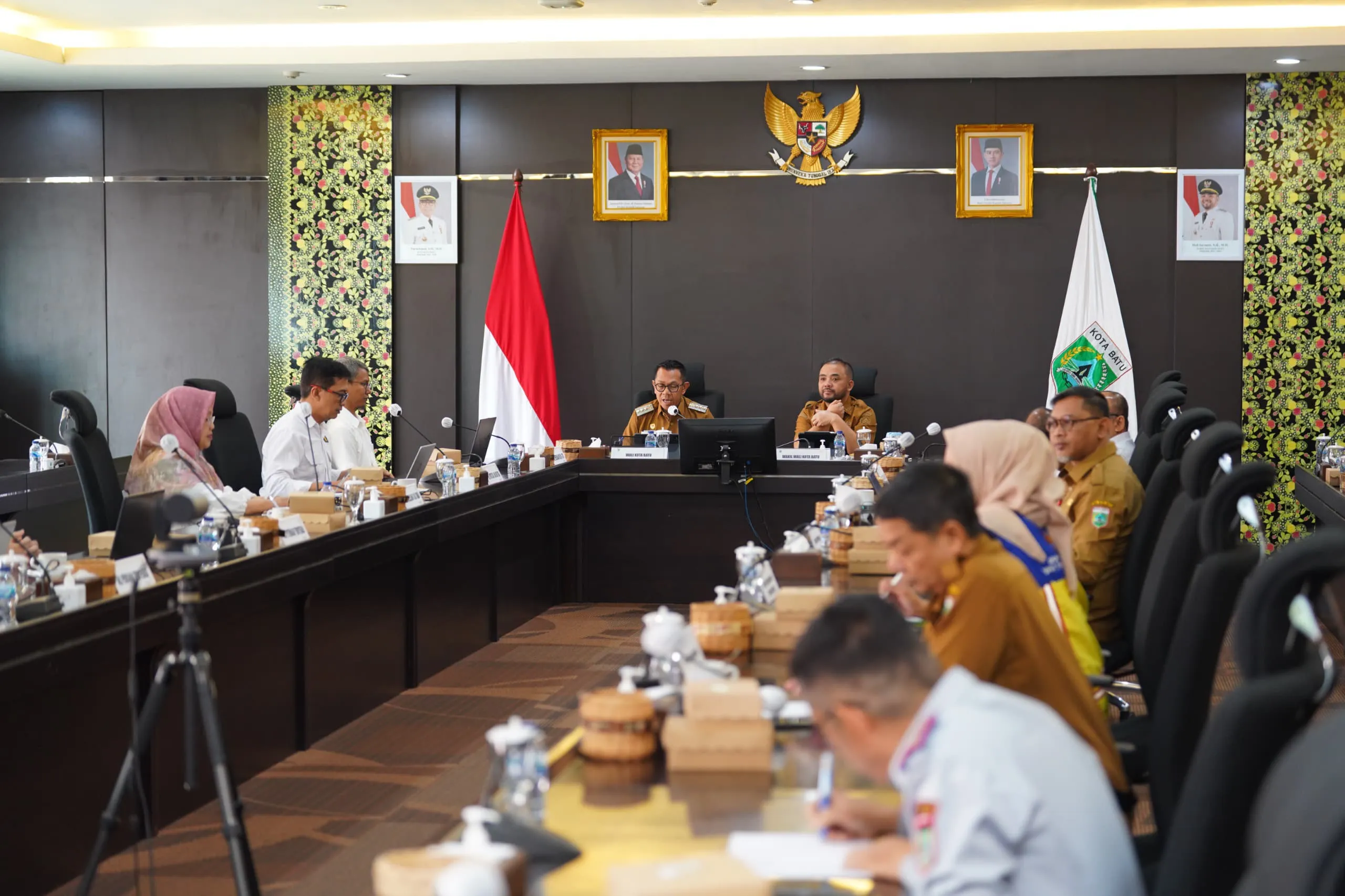 Greenhouse Pintar IoT: Mahasiswa Bantu Petani Naik Kelas