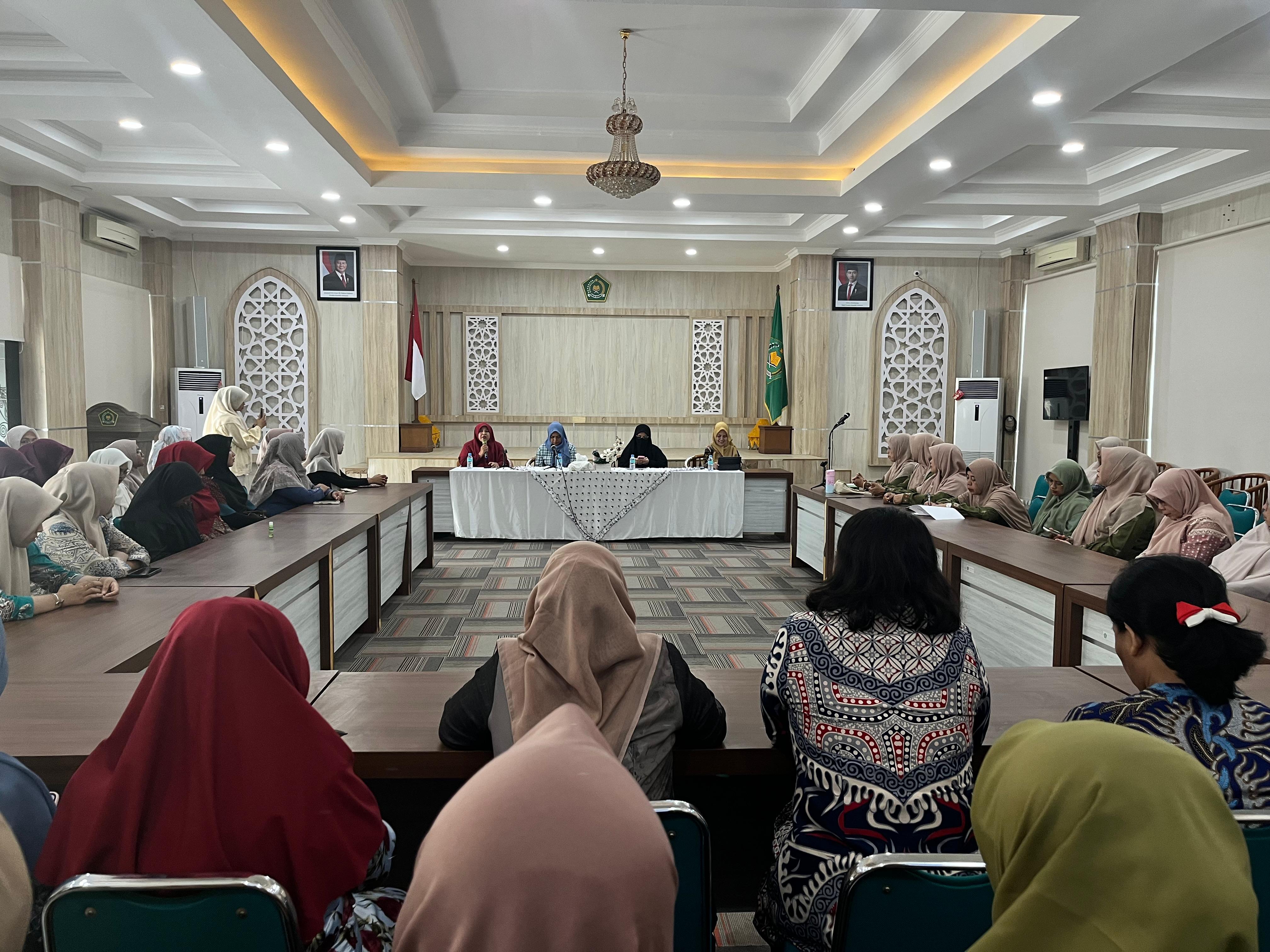 Pelatihan Makeup Gratis: Strategi Baru Pemberdayaan Perempuan