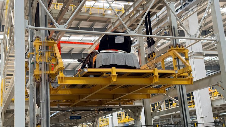 Insentif Mobil Listrik Berbasis TKDN: Jalan Tercepat Memaksa Produksi Lokal Serius