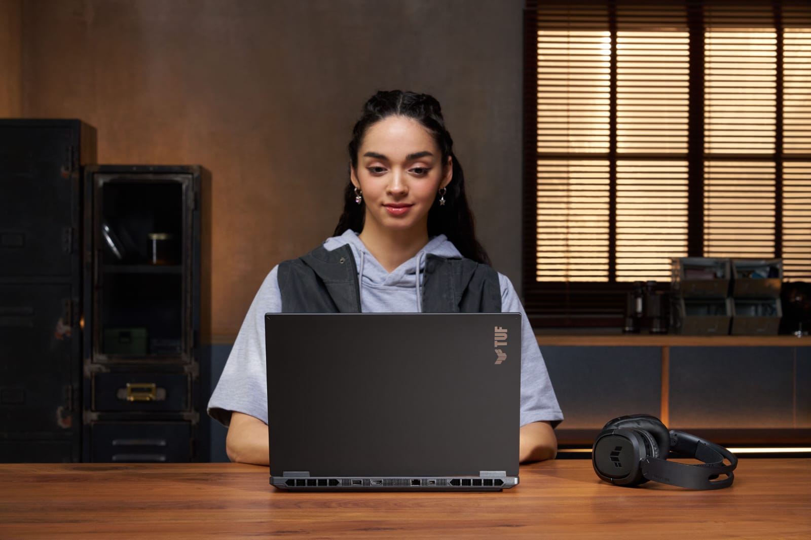 ASUS TUF Gaming 16 Resmi Meluncur: Mid-range yang Serius soal Upgrade