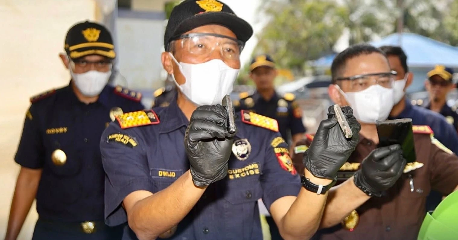 Bea Cukai Intensifkan Operasi: Rokok Ilegal dan Alkohol diincar
