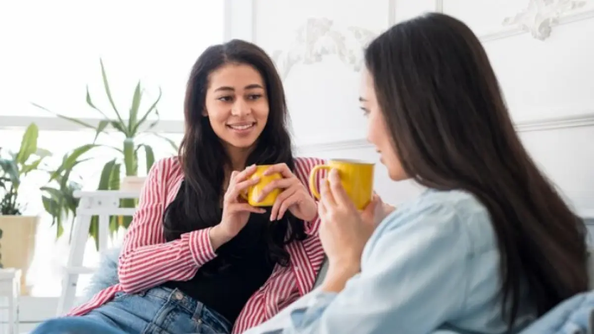 7 Tanda Tersembunyi Teman Palsu Iri dengan Kesuksesanmu