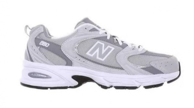 New Balance 530 vs ASICS Gel-DS Trainer: Panduan Harga dan Spesifikasi untuk Pembeli Sneaker
