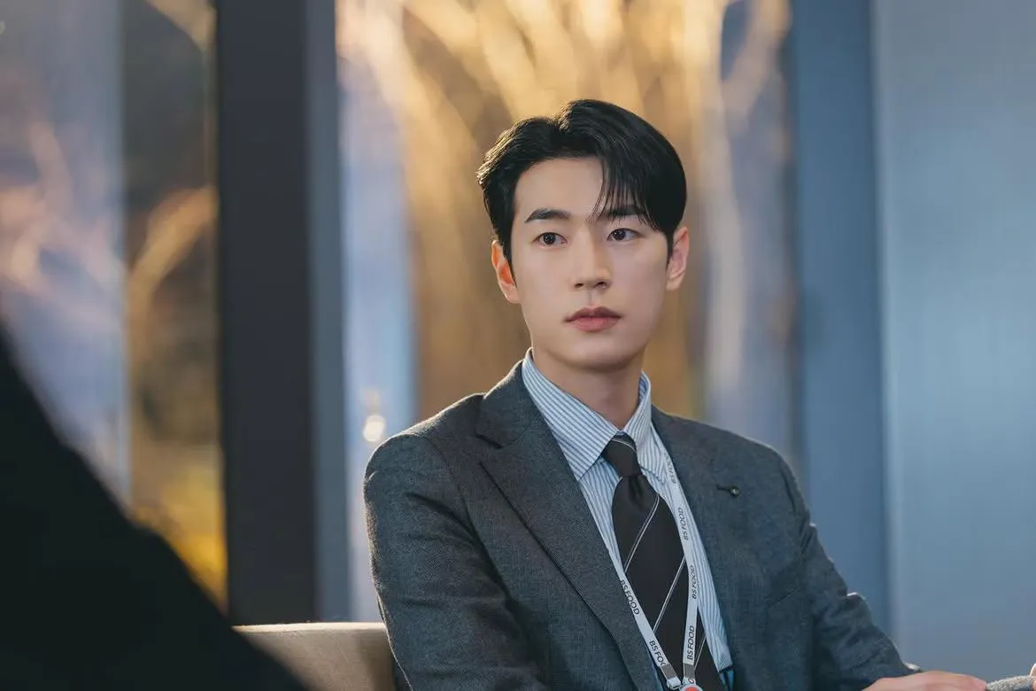 Dive Into You: Fantasi Rom-Com Park Seo Ham yang Wajib Diantisipasi