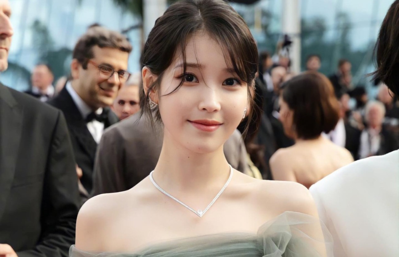 IU Kembali dengan Single Digital: Strategi Halus Menuju Album Keenam