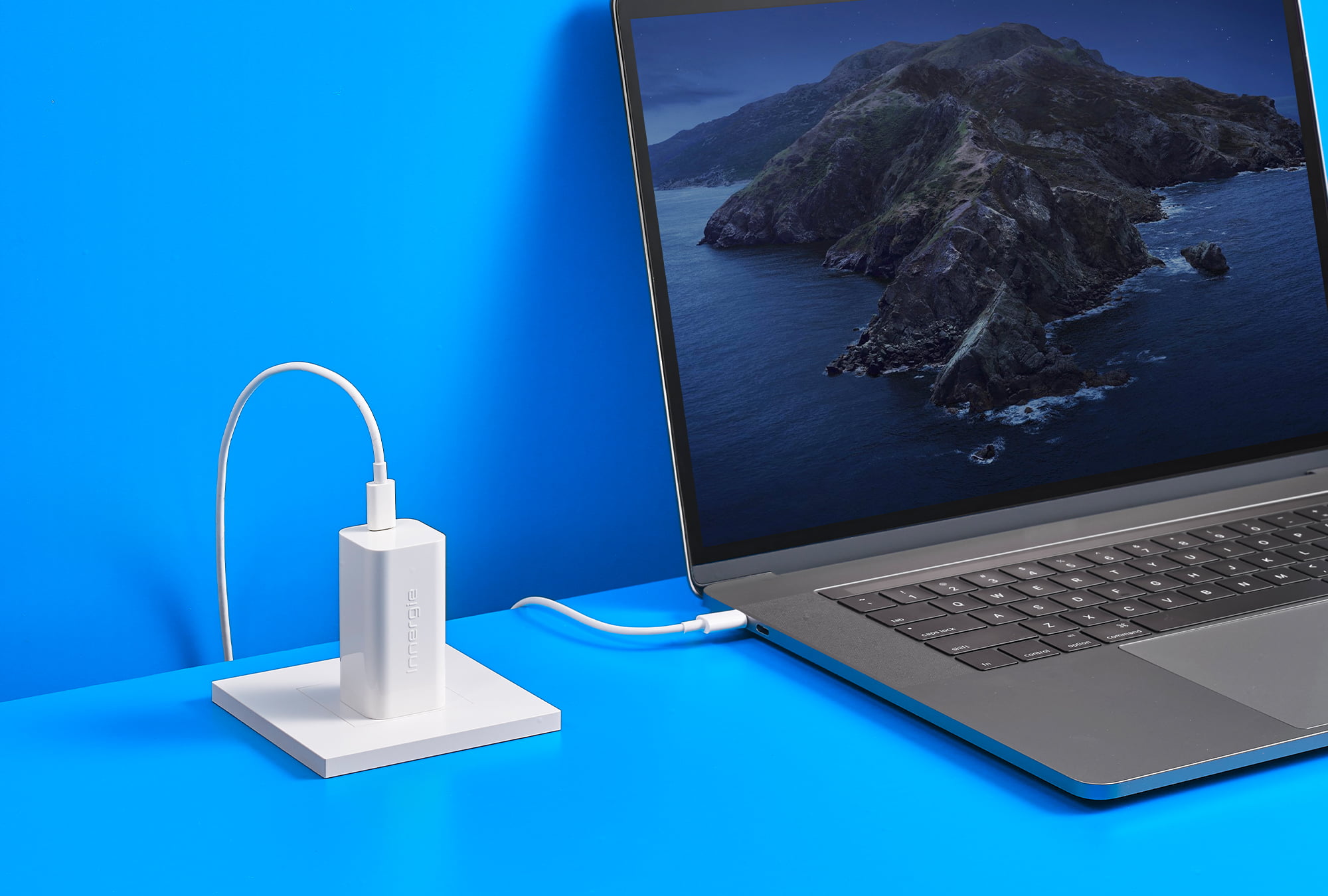 6 Laptop Pelajar dengan Fast Charging, 80% Terisi dalam 1 Jam