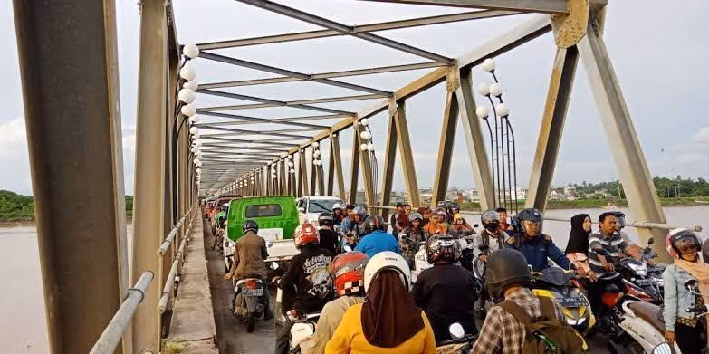Sengketa Tiga Lahan Menghambat Jembatan Kembar Barombong