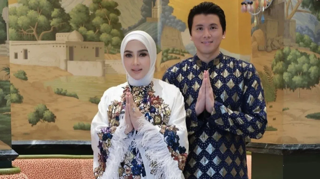 Syahrini Kembali Bernyanyi: Prioritas Baru di Balik Panggung