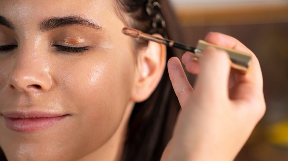 Panduan Lengkap Makeup Dasar untuk Pemula