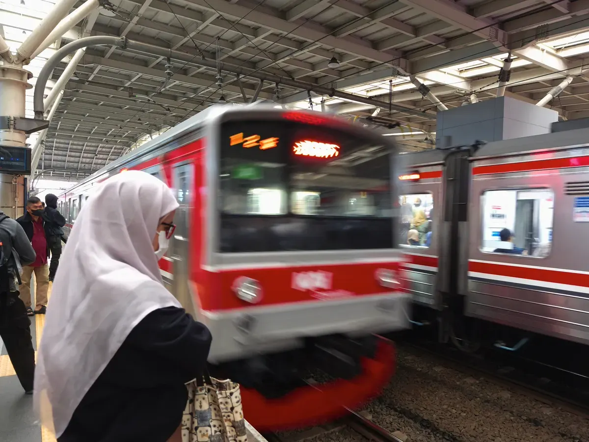 Dua KRL Anjlok dalam Sehari: Ujian Serius bagi Keselamatan Commuter Line