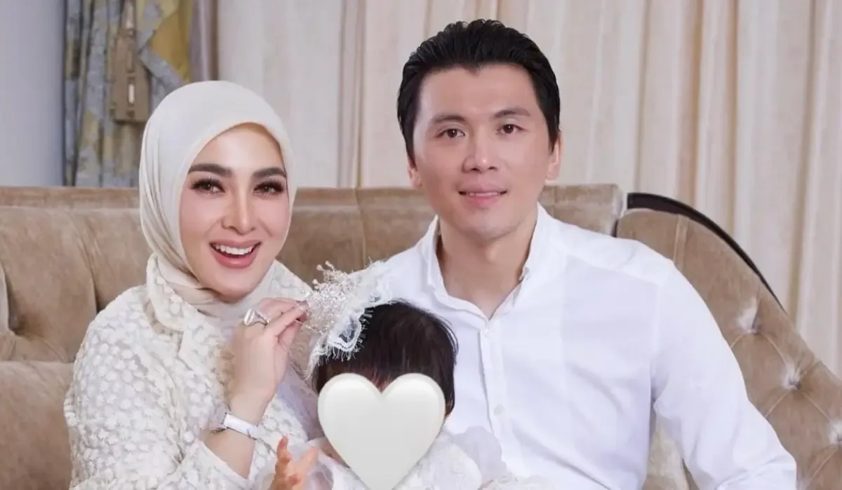 Dari Puncak Karier ke Pelukan Ibu: Vakum Syahrini dan Perjuangan Garis Dua