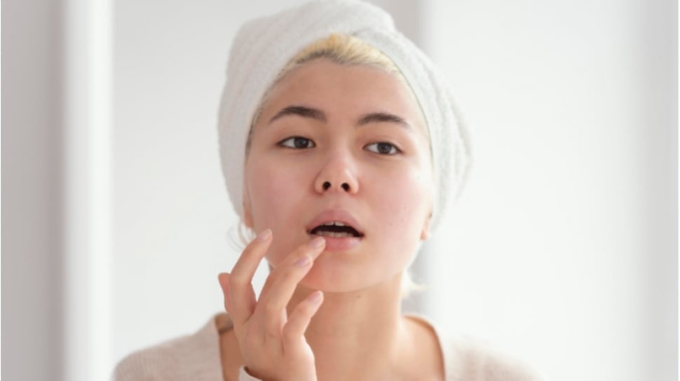 5 Kesalahan Perawatan Bibir yang Bikin Makin Kering