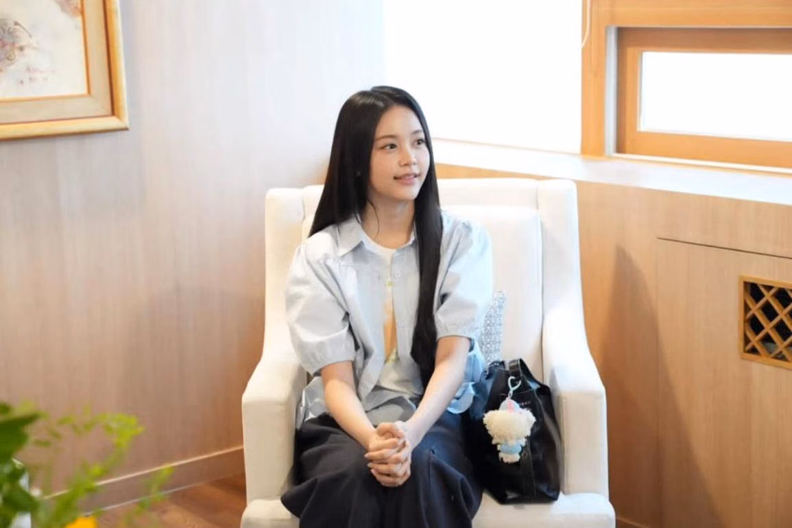 Idol K-Pop Carmen Hearts2Hearts, Diplomasi Pop di Seoul
