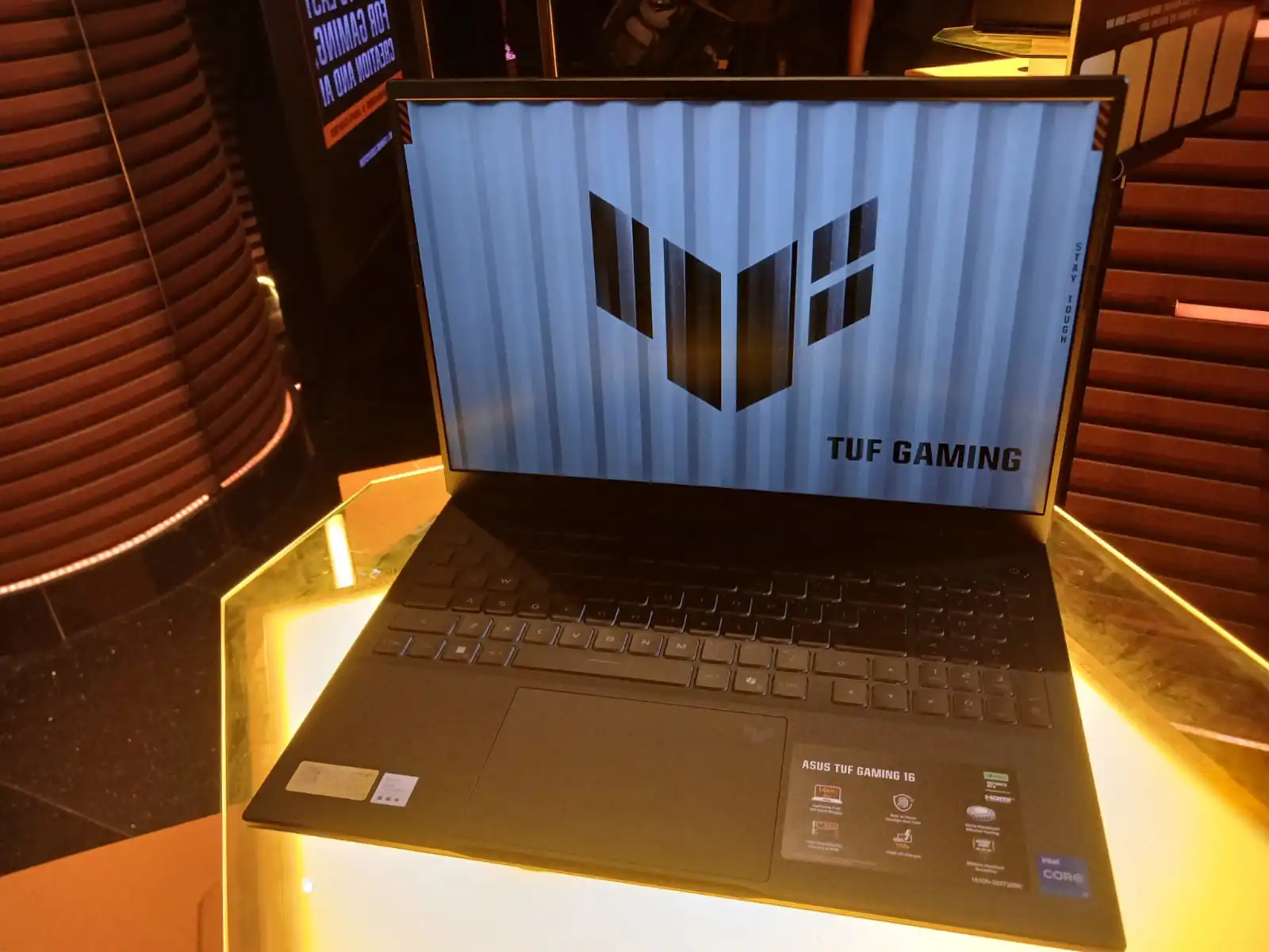 ASUS TUF Gaming 16 FX610: RTX 50 Series Tangguh Standar Militer
