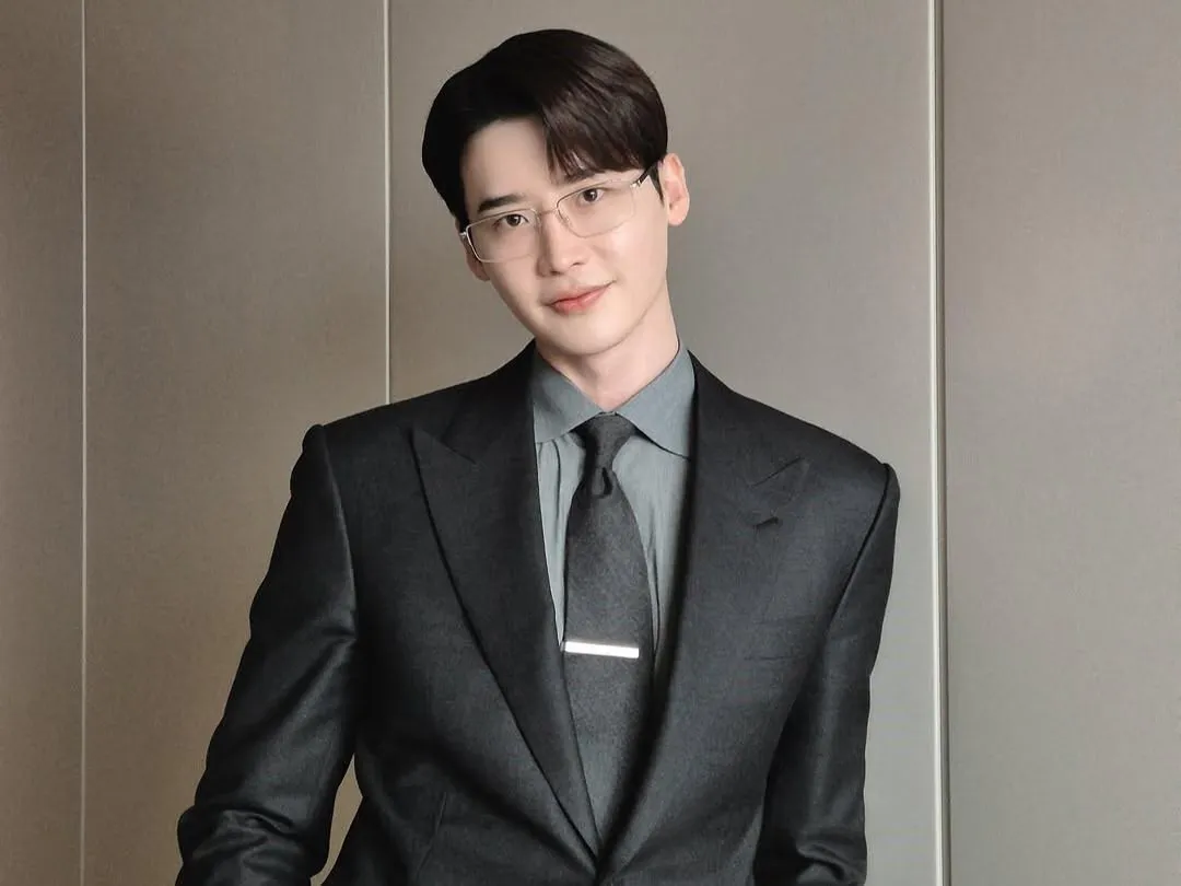 Lee Jong Suk Mundur dari Iseop's Romance, Apa Dampaknya?