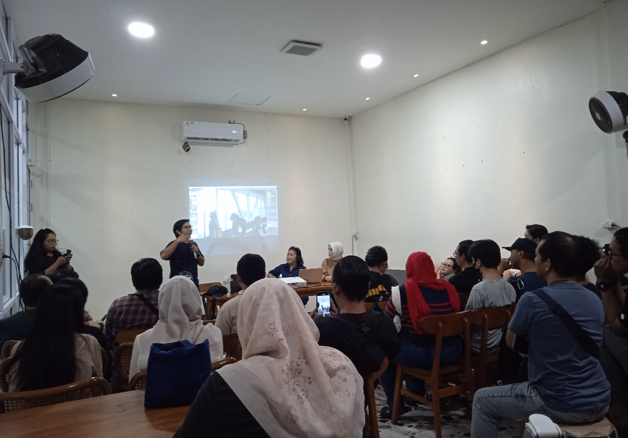 Keselamatan Fotografer Bencana: Latihan, Protokol, dan Nyali Sehat