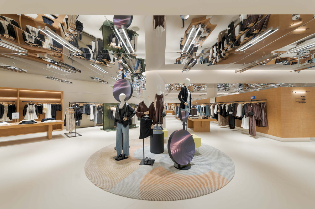 Tren Flagship Store Fashion: Toko Jadi Destinasi Pengalaman