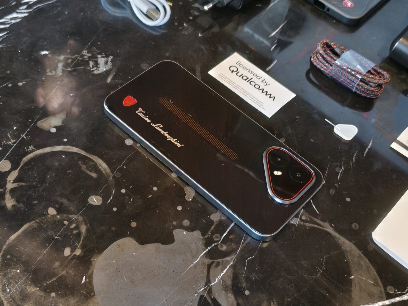 TECNO Pova 8 Pro 5G: Dual Chipset, AMOLED 144Hz, dan Baterai 6.500 mAh