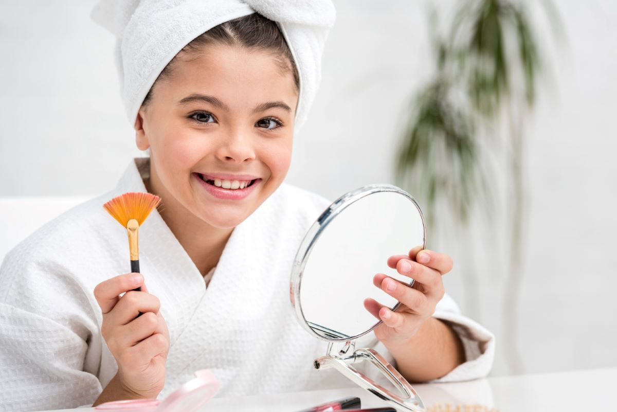 Panduan Lengkap Skincare Berdasarkan Usia dan Kondisi Kulit