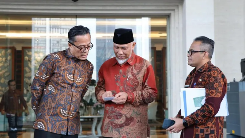 Gubernur Sumbar Dorong Investasi BUMN untuk Pelabuhan dan Energi