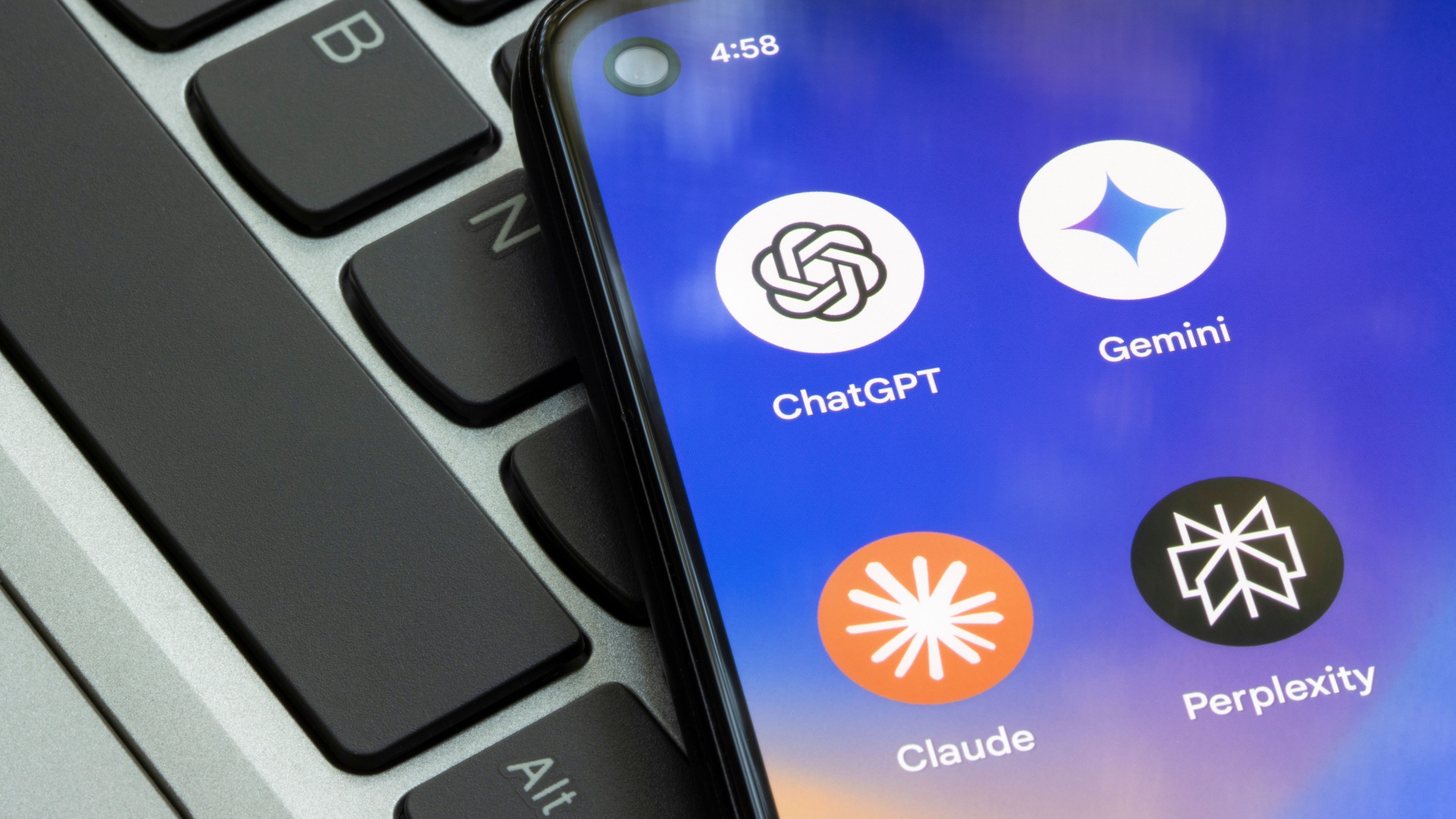 4 Chatbot AI Sepakat: Customer Service Paling Terancam