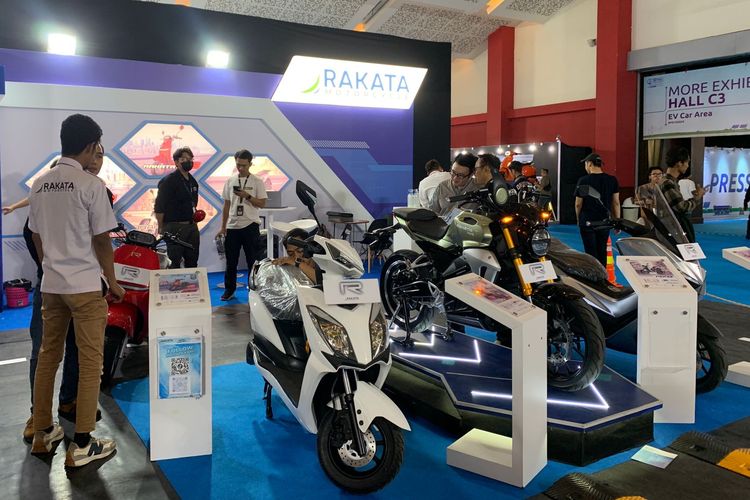 Subsidi Motor Listrik Turun ke Rp3 Juta: Beli Sekarang atau Tunggu?