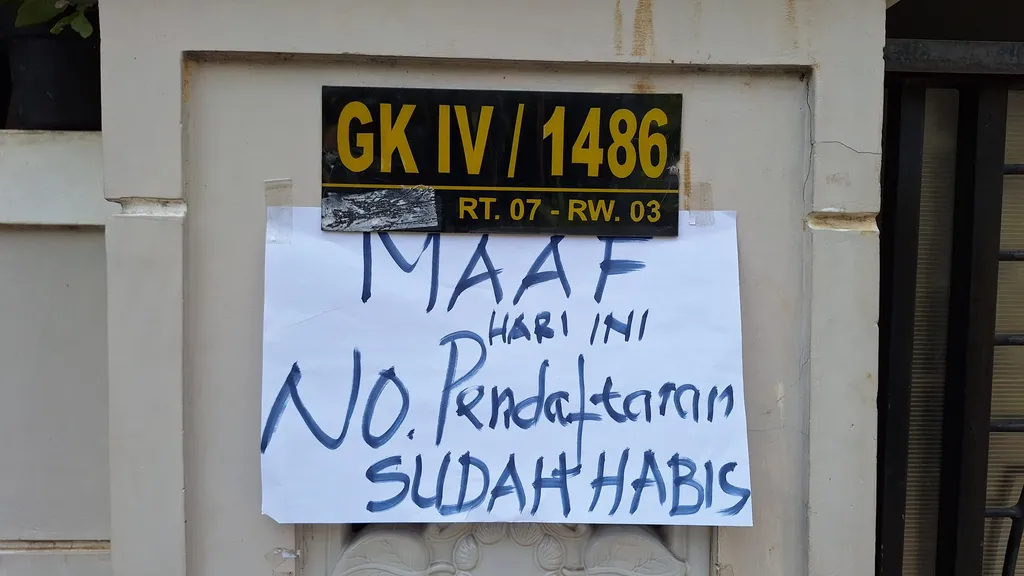Antrian Bimbel Viral dan Krisis Kepercayaan pada Sekolah