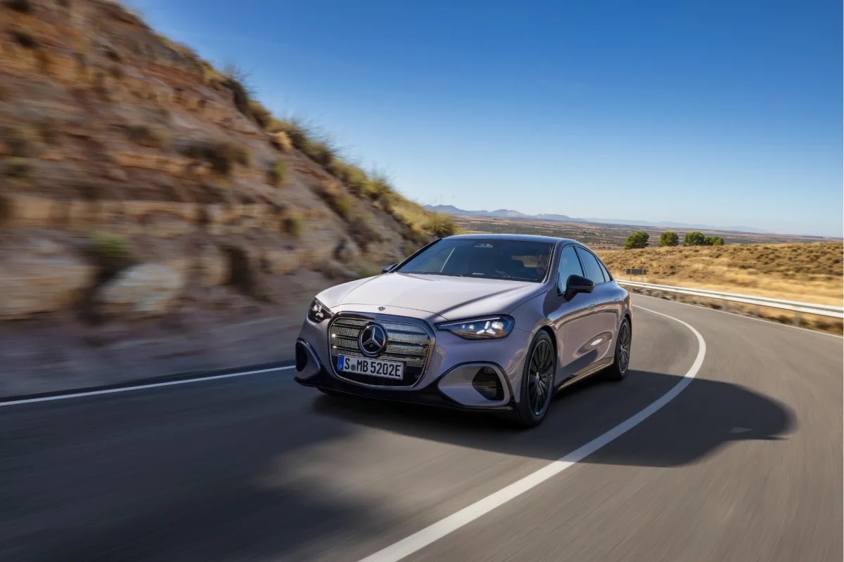 Strategi Baru Mercedes-Benz di Era Mobil Listrik Premium