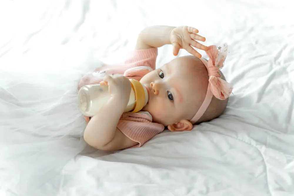 Bayi Menangis saat Menyusu: 5 Penyebab Umum dan Cara Mengatasi