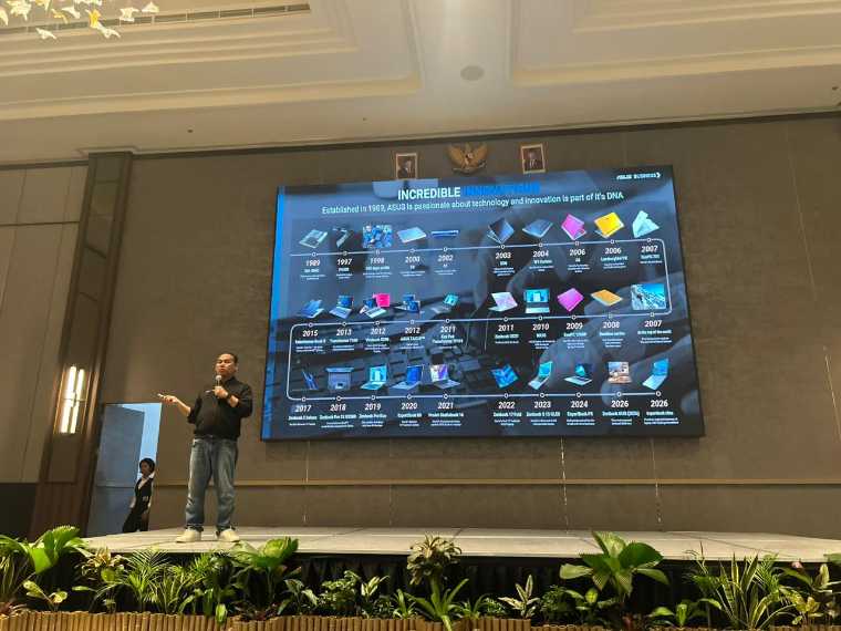 Laptop Bisnis AI Lokal: Asisten Rapat Tanpa Cloud
