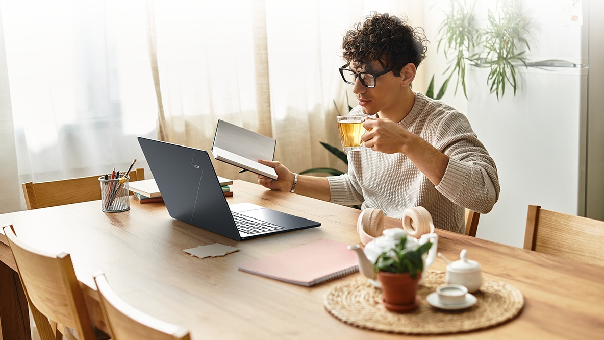 Acer Swift Blade 14: Ultrabook 799 Gram untuk Mobile Worker