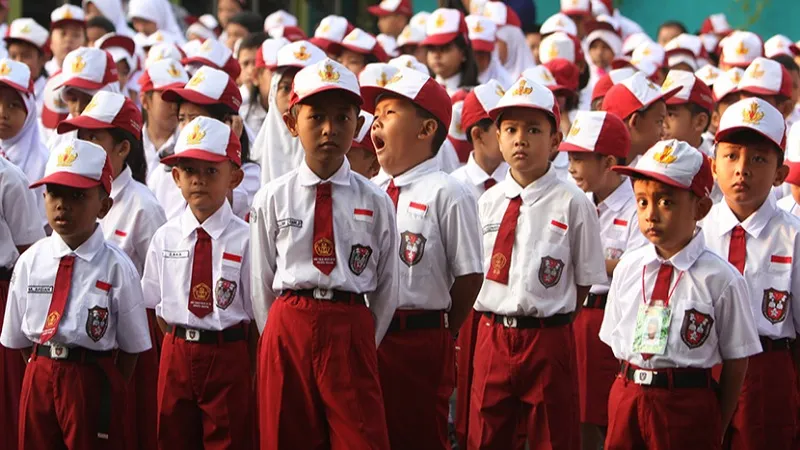 Pemerintah Gencar Tindak Pungutan Liar Sekolah dan Buku Wajib