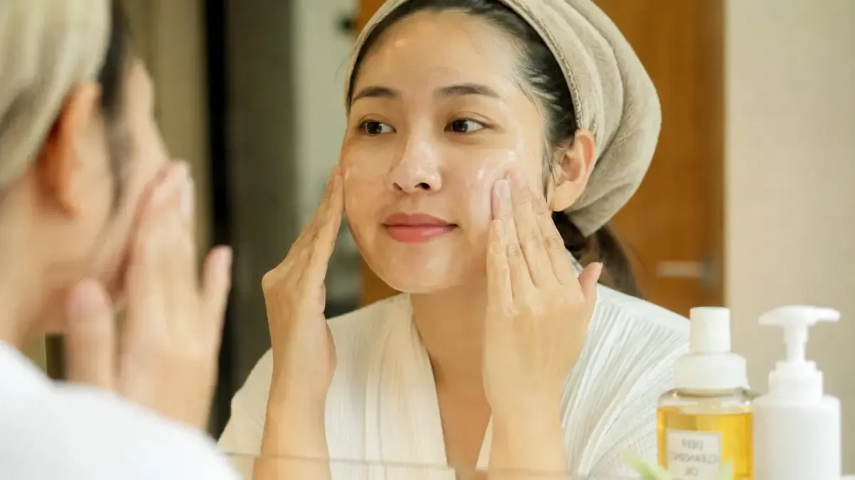 Kapan Double Cleansing Benar-Benar Diperlukan?