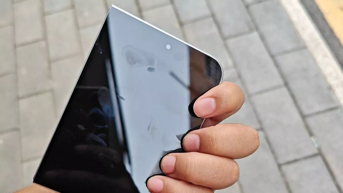 iPhone Ultra Lipat: Benarkah Layak Disebut Ponsel Rp60 Juta?