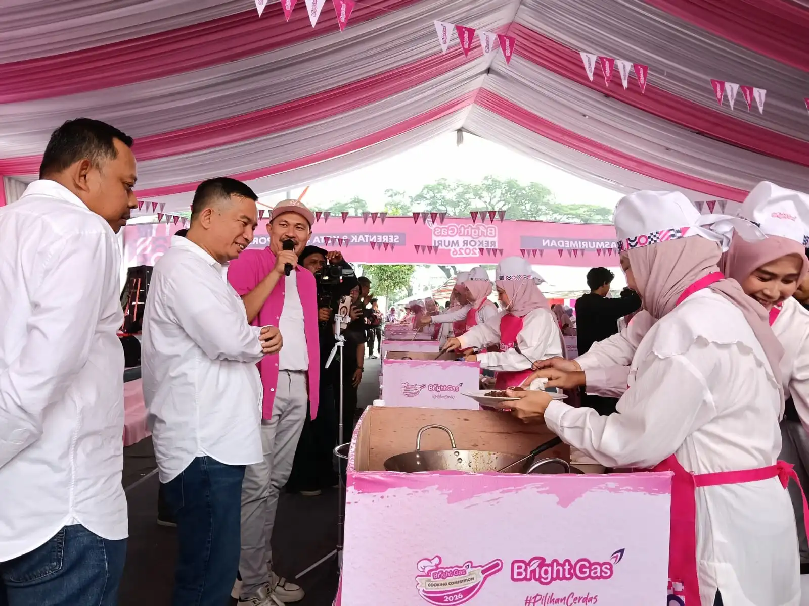 100 Chef, 750 Porsi Ayam Kecap Nusantara dan Rekor MURI
