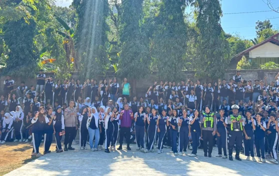 Trauma Healing Masif di Sekolah: Polisi sebagai Garda Kesehatan Mental