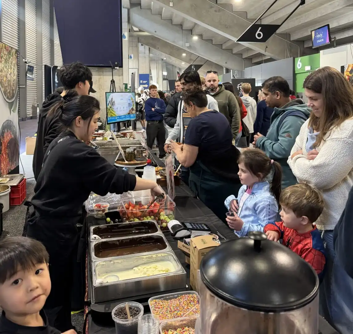 Rendang dan Ayam Taliwang Menembus Panggung Wellington Food Show