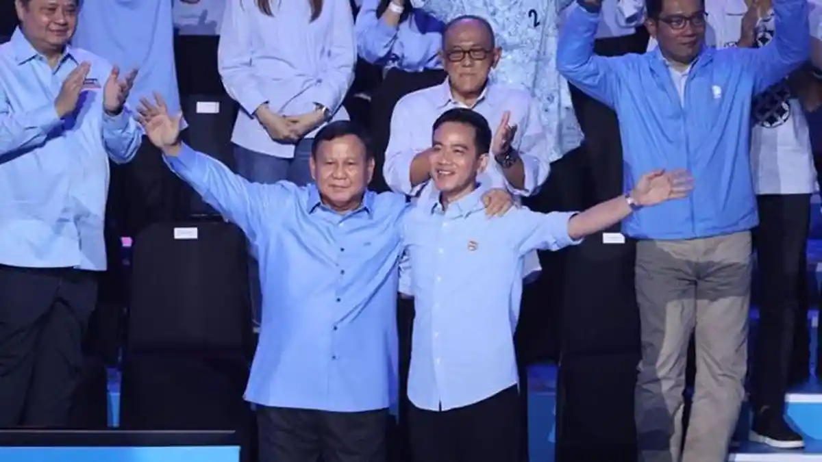 Kepuasan Publik Prabowo-Gibran Jatuh: Alarm atas Janji Kampanye