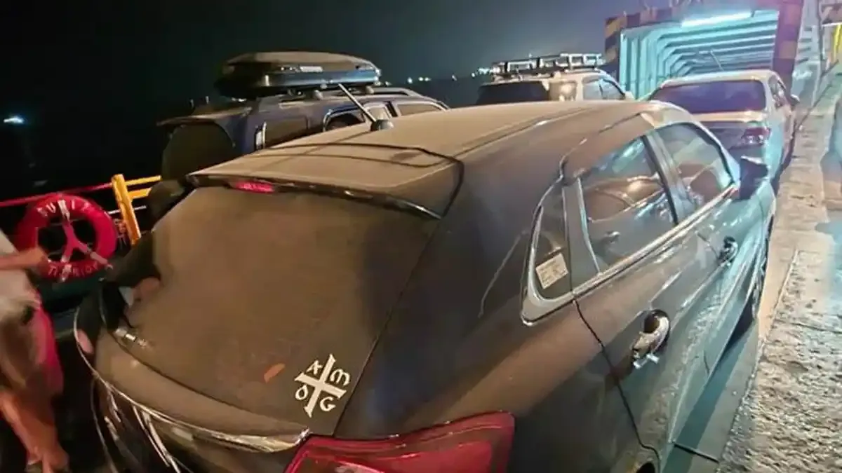 4 Bahaya Abu Vulkanik untuk Mesin Mobil dan Cara Melindunginya