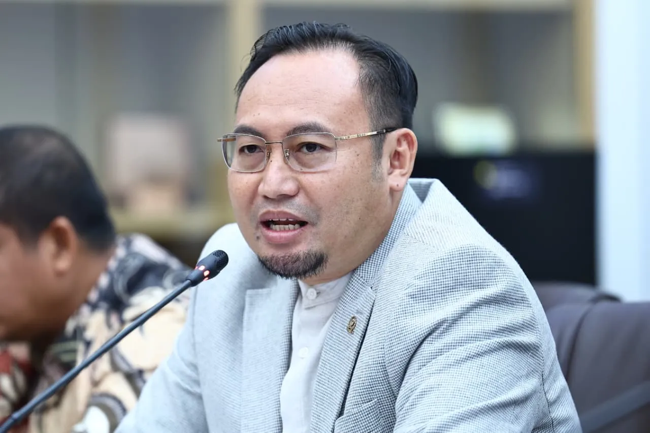 Kelangkaan Solar dan Antrian SPBU Panjang Mengguncang Ekonomi Logistik