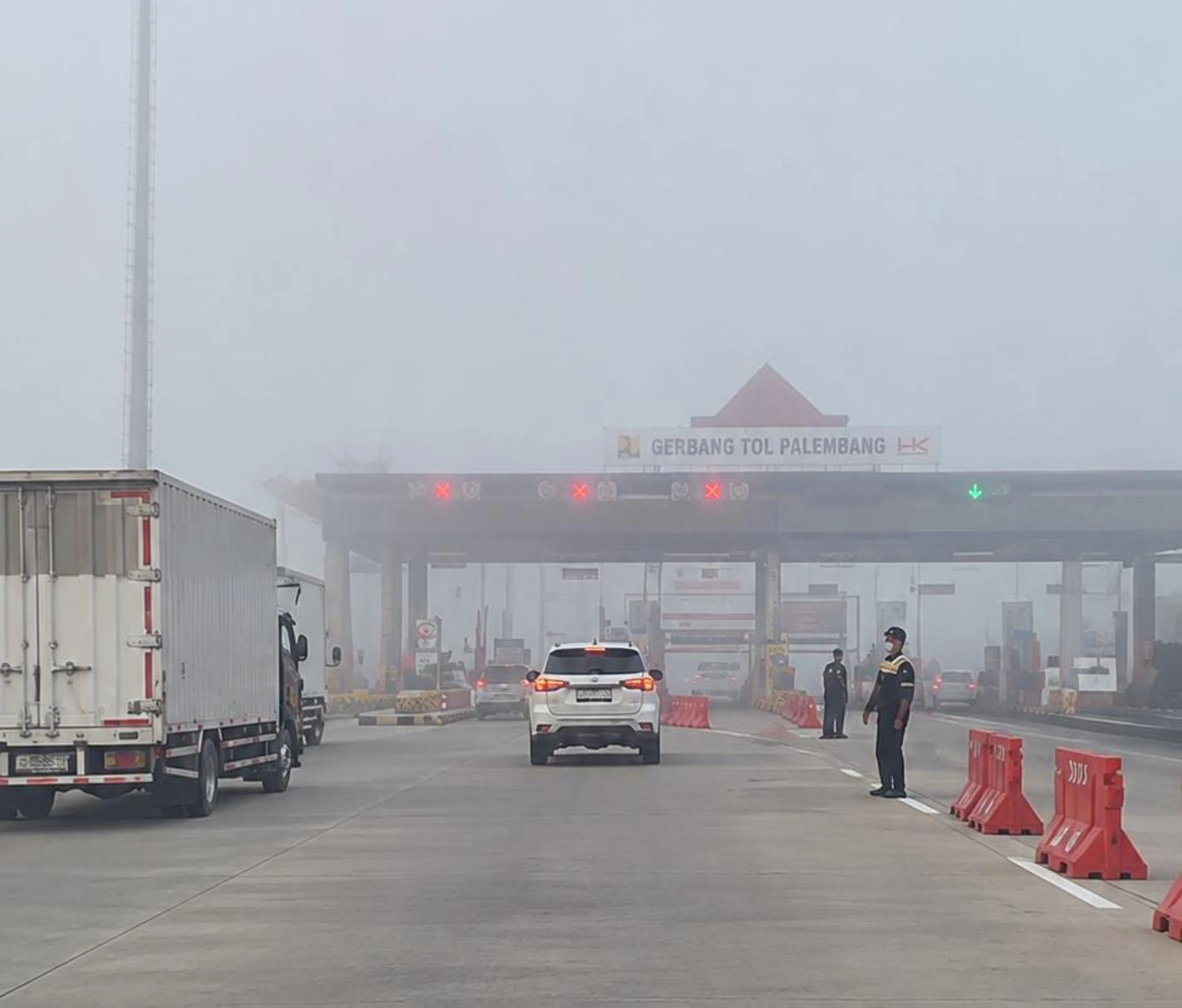 Kabut Pagi Vs Asap Karhutla di Tol Palindra: Soal Persepsi dan Keselamatan