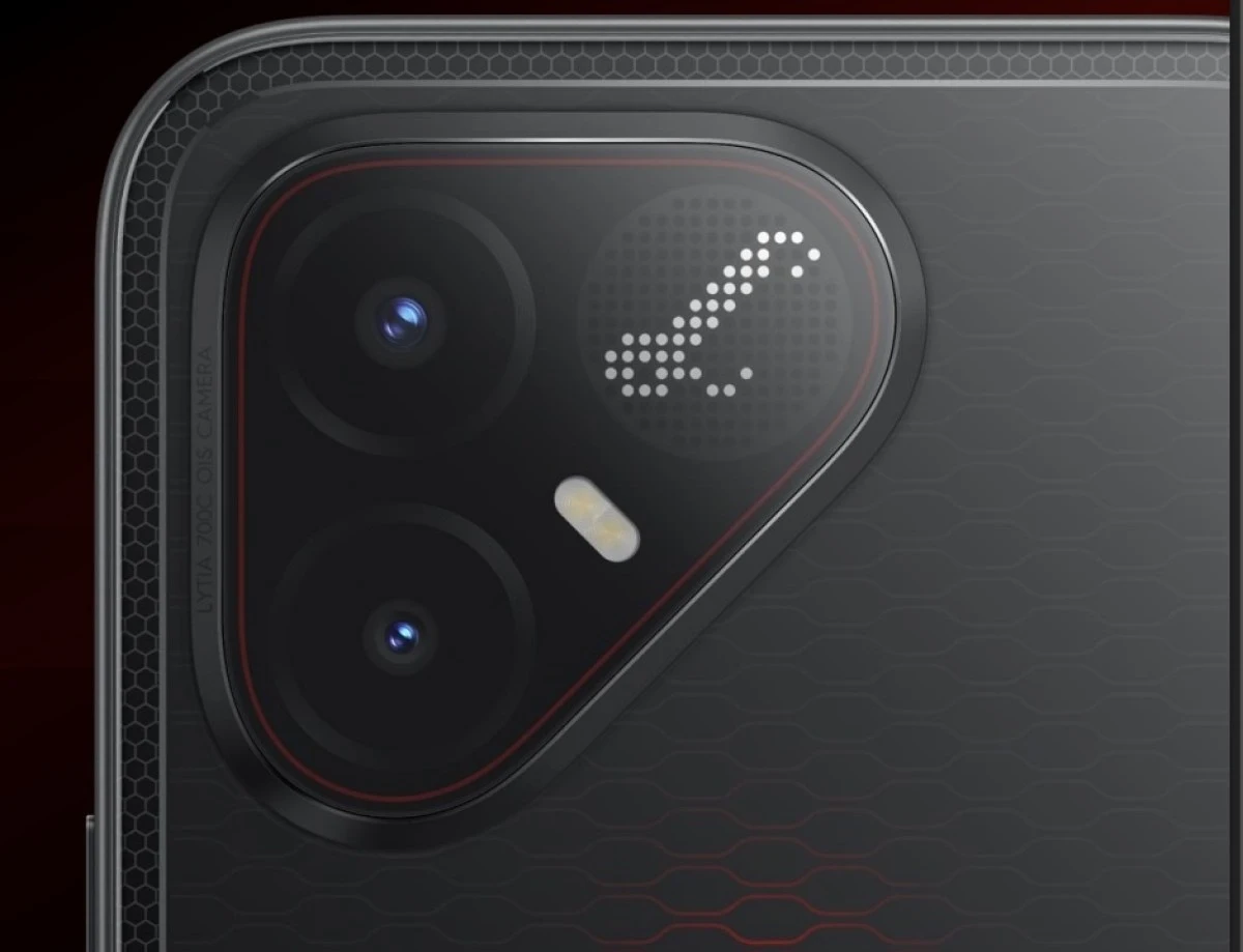 Tecno Pova 8 Pro vs Tonino Lamborghini: Layak Tambahan Rp300 Ribu?