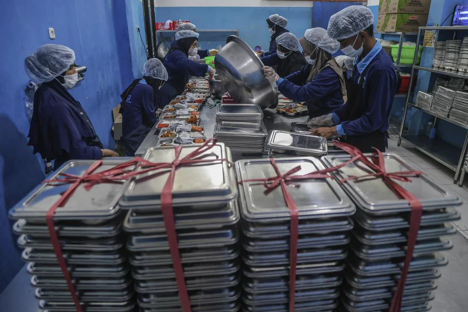 Ribuan Korban Keracunan dari Dapur Katering: Apa yang Salah dan Bagaimana Kita Melindungi Diri