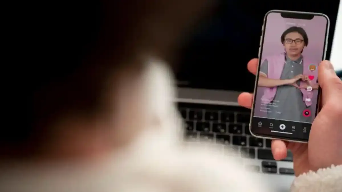 Algoritma TikTok Berubah: Strategi Reposting dan Metadata untuk Bikin Konten Lama Naik Lagi