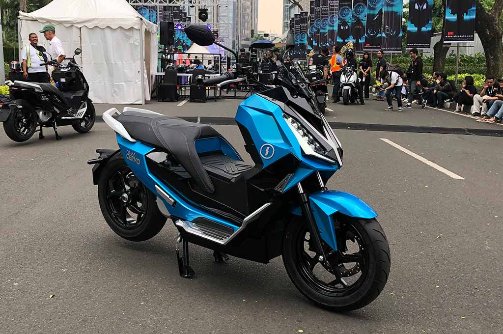 5 Motor Listrik Jangkauan Jauh untuk Perjalanan Harian dan Touring