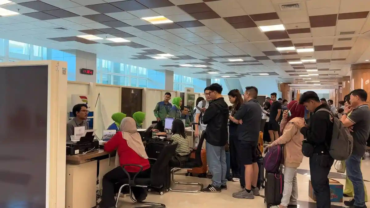 Erupsi Anak Krakatau: Pukulan bagi Maskapai Budget dan Peluang bagi Traveler Hemat
