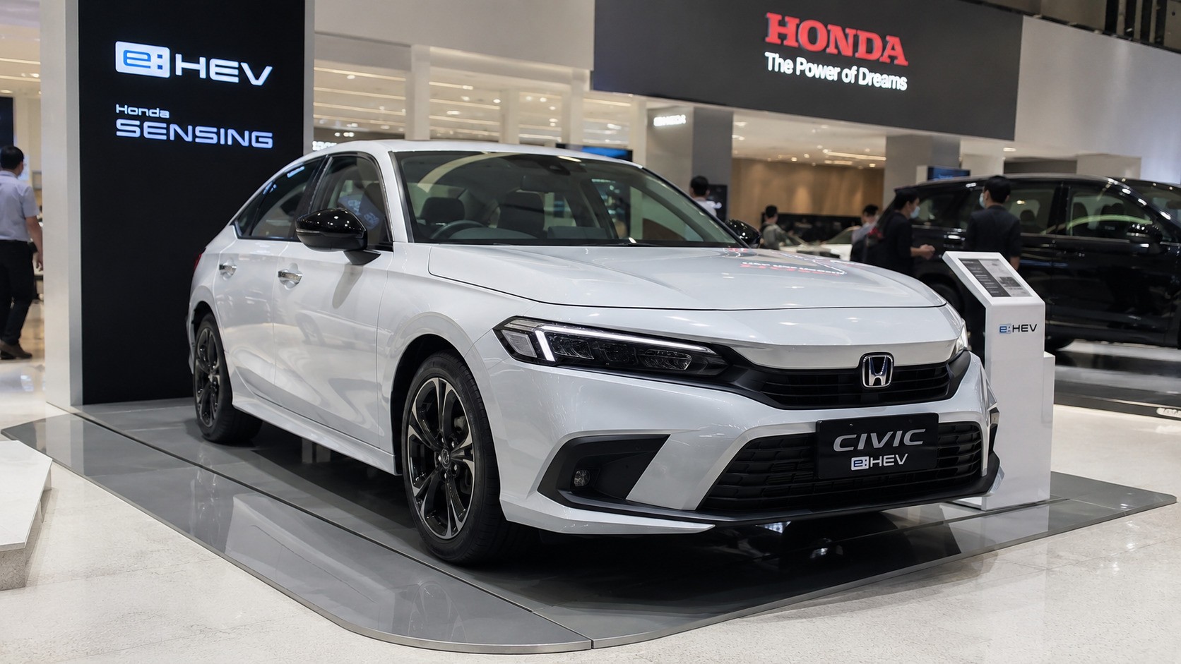 Mengapa Hybrid Menjadi Jembatan Rasional Menuju Mobil Listrik Penuh
