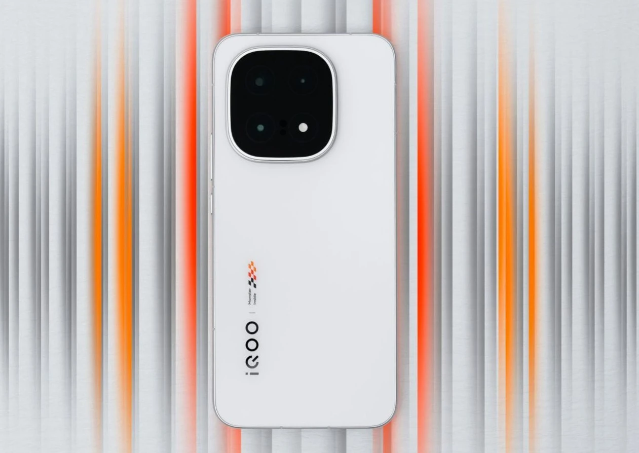 iQOO 16: Layar 2K 165Hz, Baterai 8.400 mAh, dan Triple Kamera 50MP