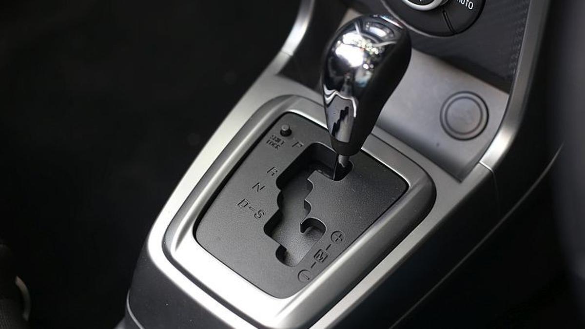Lampu Check Engine, Suara Aneh, dan Nyentak: Sinyal Awal Mesin Bermasalah