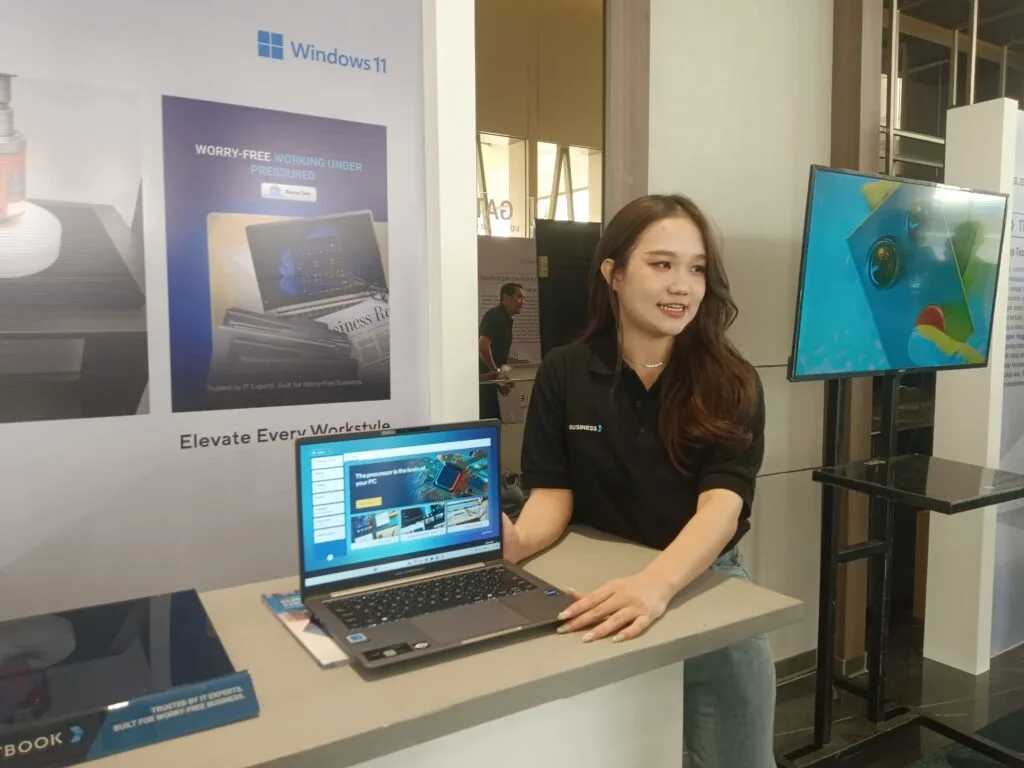 ASUS ExpertBook Ultra: Laptop Bisnis Ultraringan Serius untuk Profesional Mobile